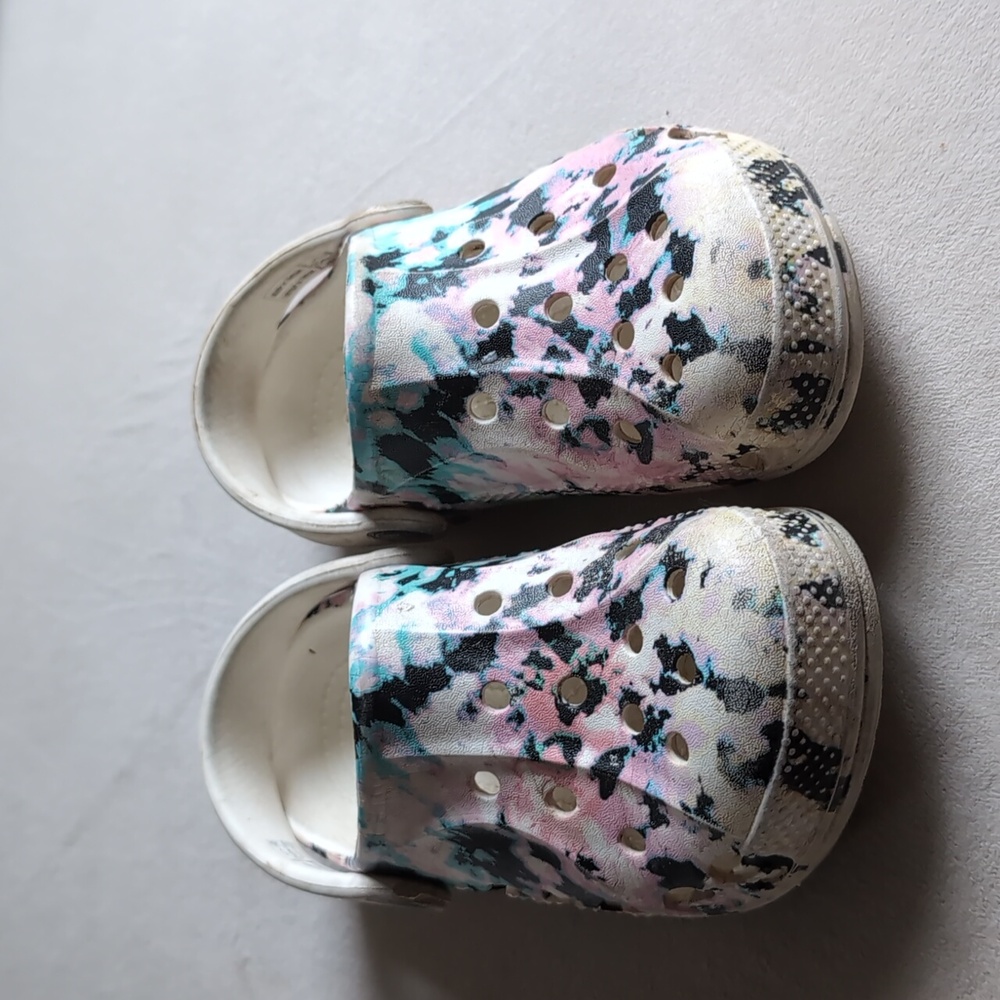 Girls Crocs